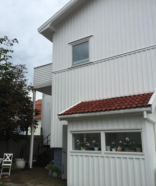 Accommodation For 2 In The Center City Of Lysekil Zewnętrze zdjęcie